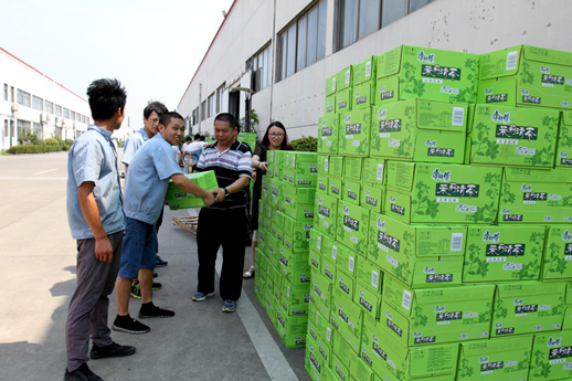 斗酷暑、保生產、送清涼